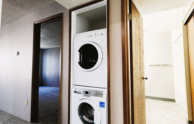 1 bed, 1 bath, 643 sqft, $1,275, Unit 210