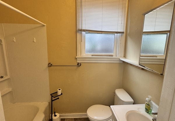 142 BAKER ST W