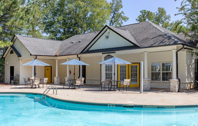 2 beds, 1 bath, 755 sqft, $1,099, Unit 437