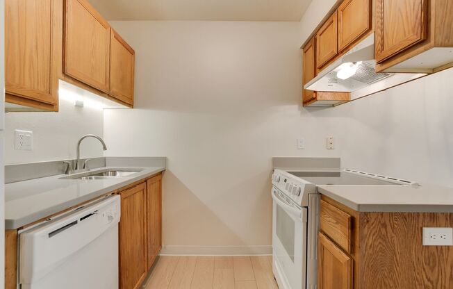 2 beds, 1 bath, 817 sqft, $1,495, Unit 36