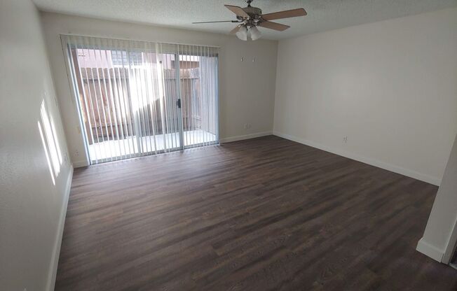 3 beds, 2 baths, 1,239 sqft, $1,960, Unit 1690-222