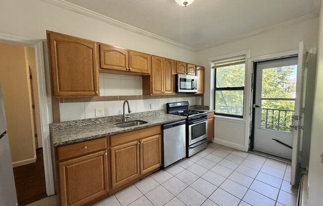 435 Walnut Ave