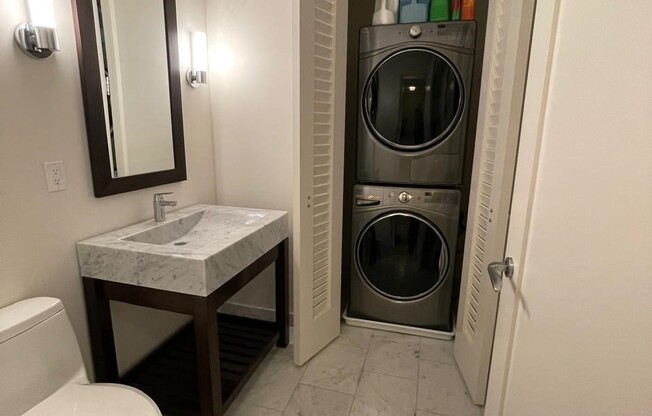 2 beds, 2.5 baths, 1,609 sqft, $11,000, Unit 4305