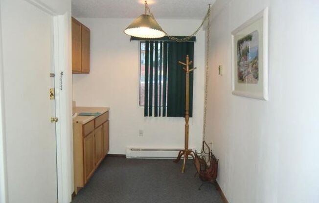 2 beds, 2 baths, $1,400, Unit Unit 724