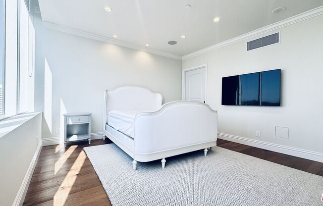 3 beds, 3.5 baths, 2,814 sqft, $19,995, Unit 1605