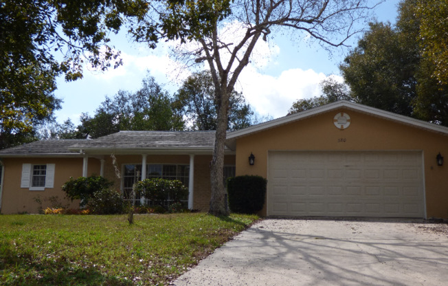 880 E LEHIGH DR