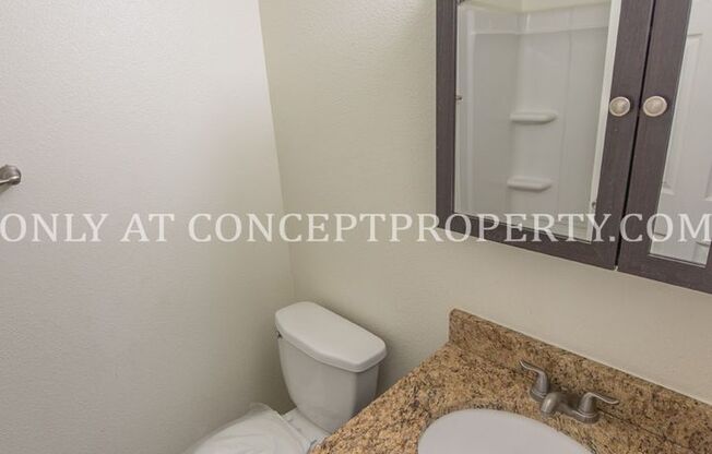 2 beds, 1 bath, 810 sqft, $1,249, Unit 55