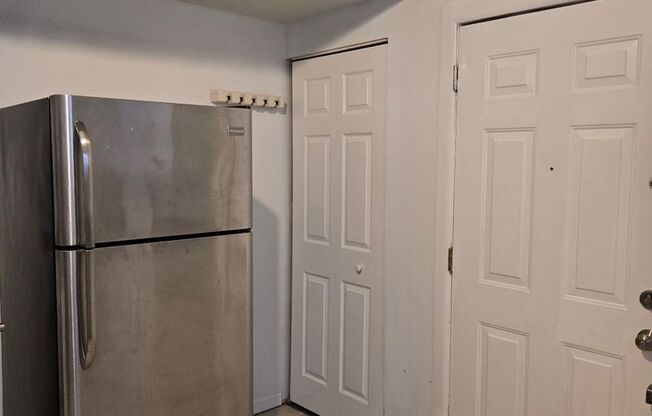 6518 N Mozart St, Unit 1 Chicago, IL, 60645