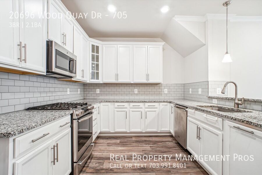 20696 WOOD QUAY DR