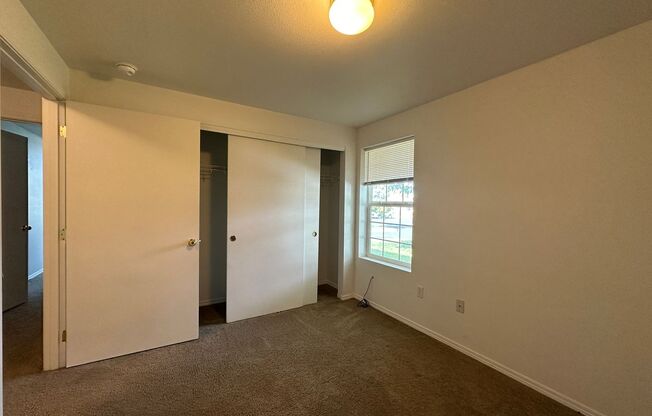 2 beds, 2 baths, $1,795, Unit White 736 - 1514