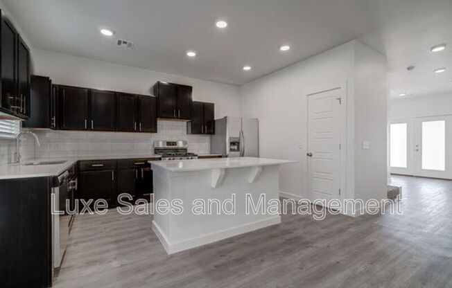7903 NW 135 TER
