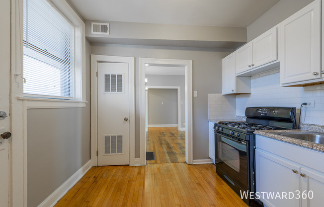 2056 W ARTHUR