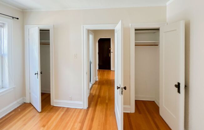 1 bed, 1 bath, 719 sqft, $1,850, Unit 1610-3W