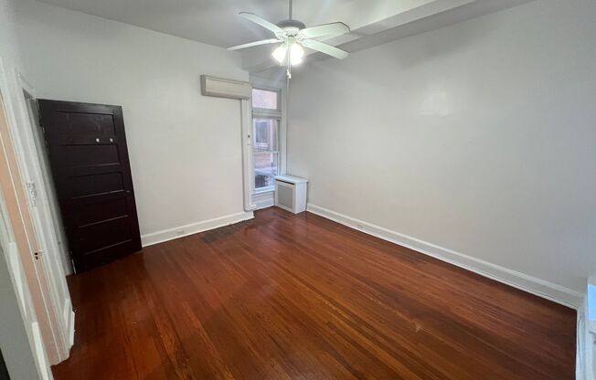 2 beds, 1 bath, 1,200 sqft, $1,750, Unit 3041 N Calvert St A1