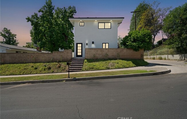 16609 SUPERIOR ST