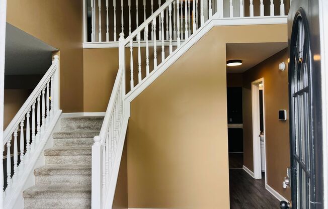 Welcome home to this stunning 5 bedroom 3 full bathroom home located in College Park! Must see!