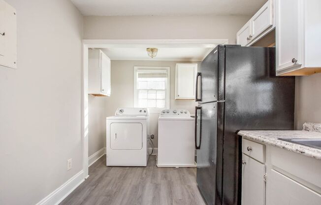 3 beds, 1 bath, $1,350