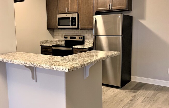 1 bed, 1 bath, 848 sqft, $900, Unit 12