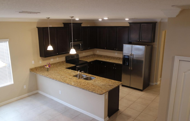 Oceanway Beauty, WOW Amenities, 4 Bedroom Home!