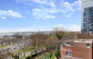 2286 CROPSEY AVE