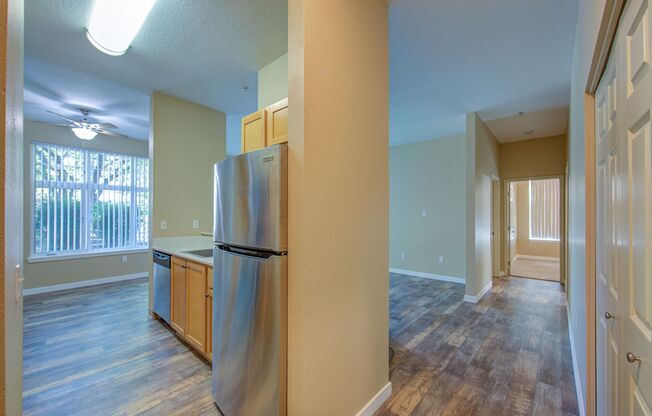 2 beds, 1 bath, 1,000 sqft, $1,900, Unit 244
