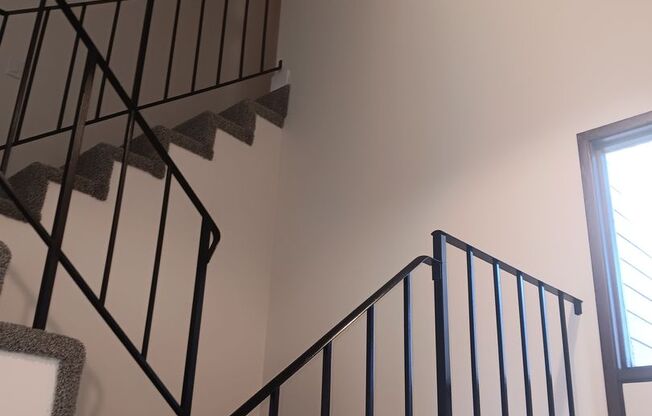 2 beds, 1.5 baths, 1,050 sqft, $2,049, Unit 214-776C