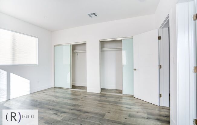 3 beds, 3 baths, 1,565 sqft, $3,600, Unit 11639 1/2 Burbank Blvd