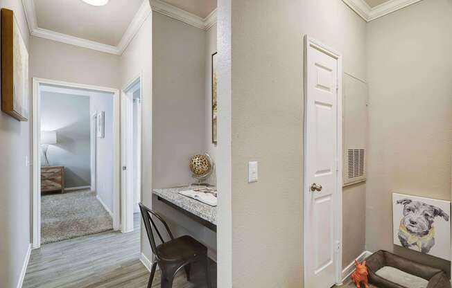 1 bed, 1 bath, 806 sqft, $1,356