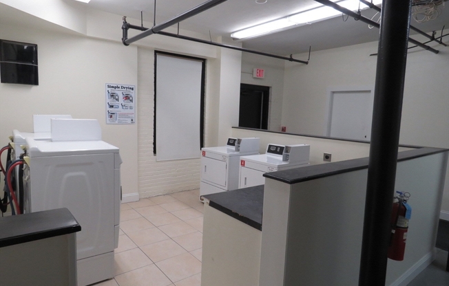 1 bed, 1 bath, $2,795, Unit 9