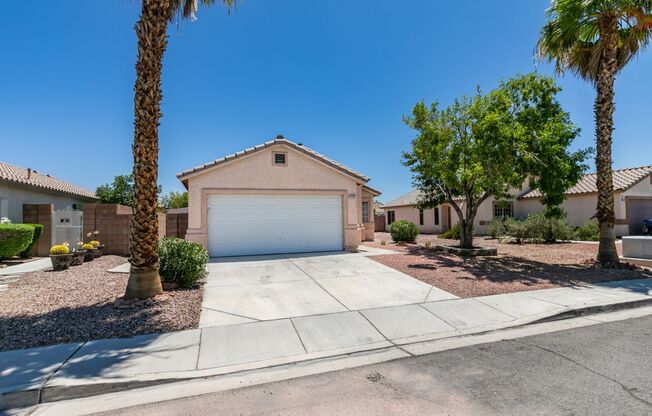 3-Bedroom Home with Upgraded Cooling & Great Entertaining Space – NLV