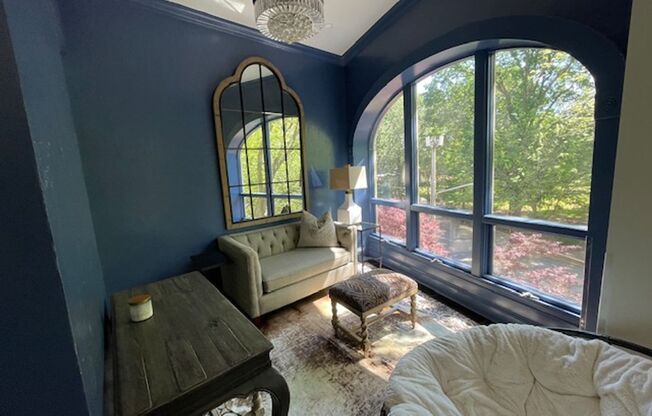 3 beds, 3 baths, $4,195, Unit Unit # 5