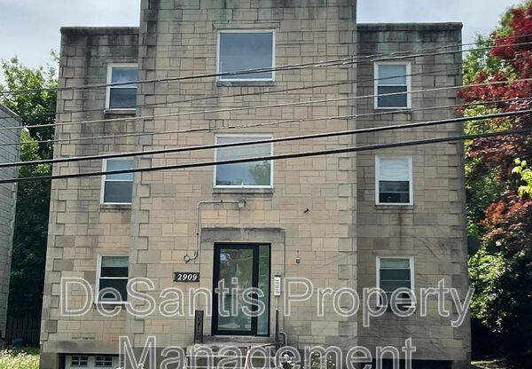 2909 CHARTIERS AVE