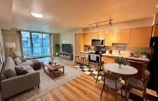 Downtown Bellevue Studio with Balcony, In-Unit Laundry & Amenities