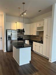 1 bed, 1 bath, 908 sqft, $1,551