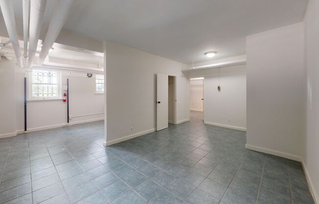 Adams Morgan/Mount Pleasant One Bedroom W/All Energy Utilities Included!