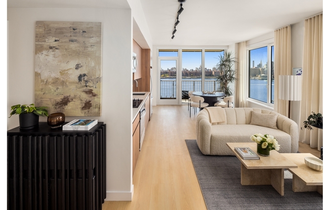 2 beds, 2 baths, $8,475, Unit 2101S