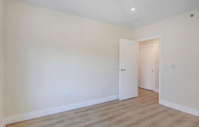 2 beds, 1 bath, 970 sqft, $2,795, Unit 302