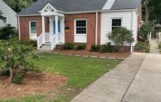 Spacious 3 Bedroom Near Grimsley High School