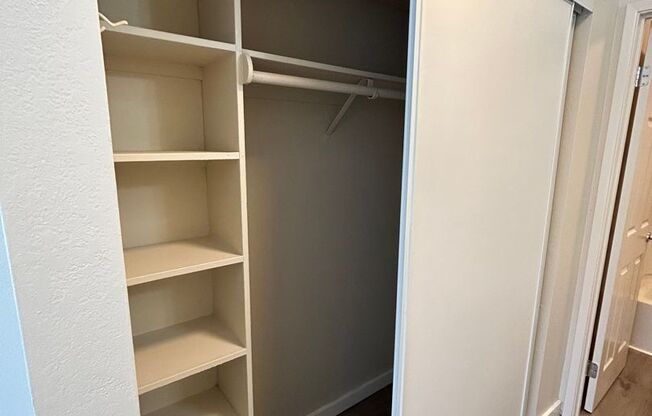 Studio, 1 bath, 451 sqft, $1,450, Unit 92