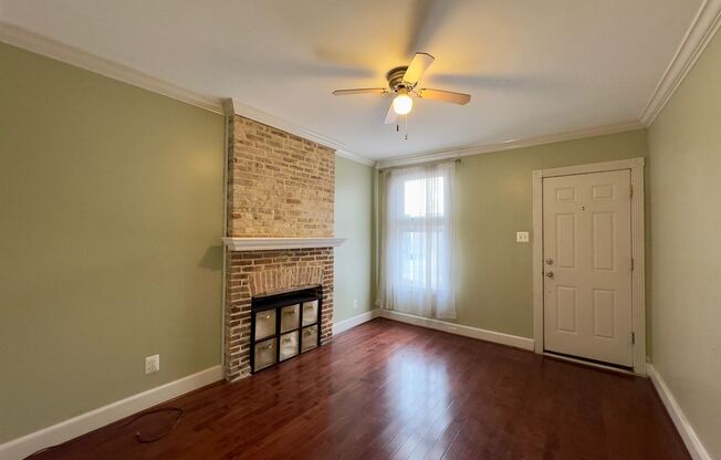 Charming 2 Bedroom/2 Bathroom Townhome in Canton, MD!