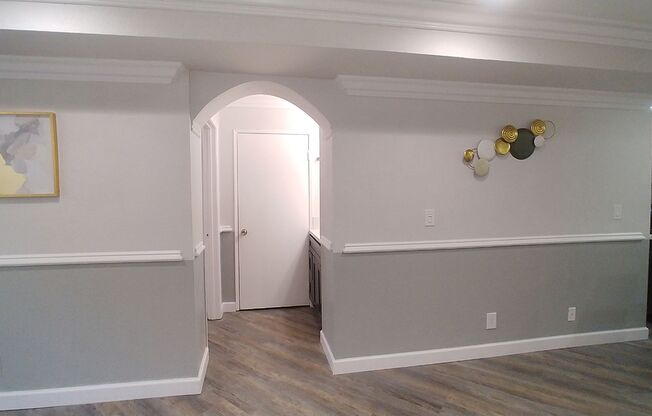 2 beds, 2 baths, 910 sqft, $2,895, Unit 302