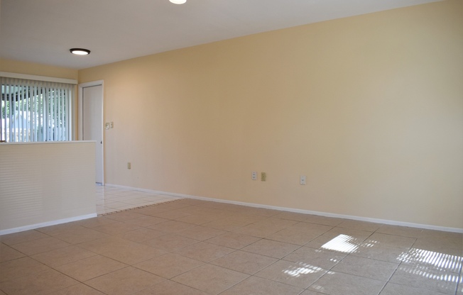 2 beds, 1 bath, $1,600