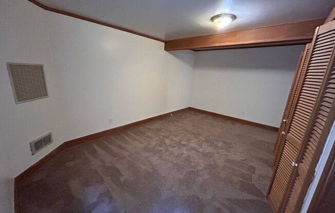 #274 GOOSE HOLLOW APARTMENTS