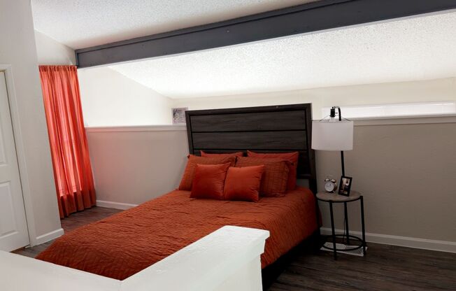 1 bed, 1 bath, 785 sqft, $1,120, Unit 1660