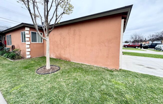 1 bed, 1 bath, $2,100, Unit 702-1