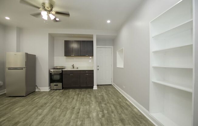 Studio, 1 bath, $995, Unit 101