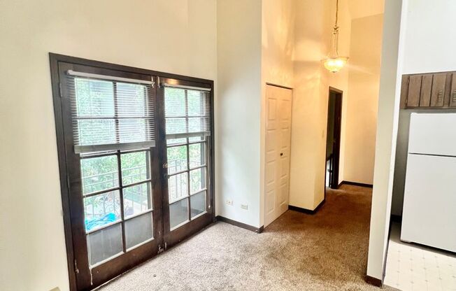 1 bed, 1 bath, 750 sqft, $1,350