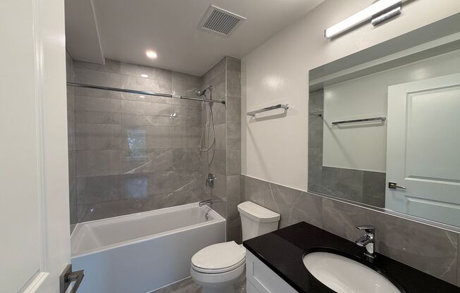 2 beds, 2 baths, 908 sqft, $3,675, Unit 952-510
