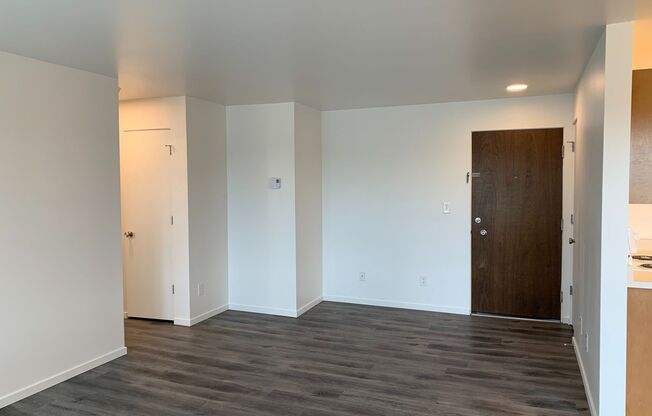 1 bed, 1 bath, 600 sqft, $1,595, Unit Unit 202