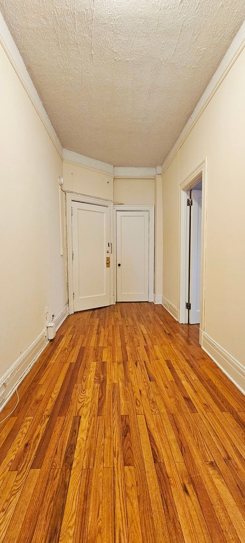 1 bed, 1 bath, 550 sqft, $1,500, Unit 107